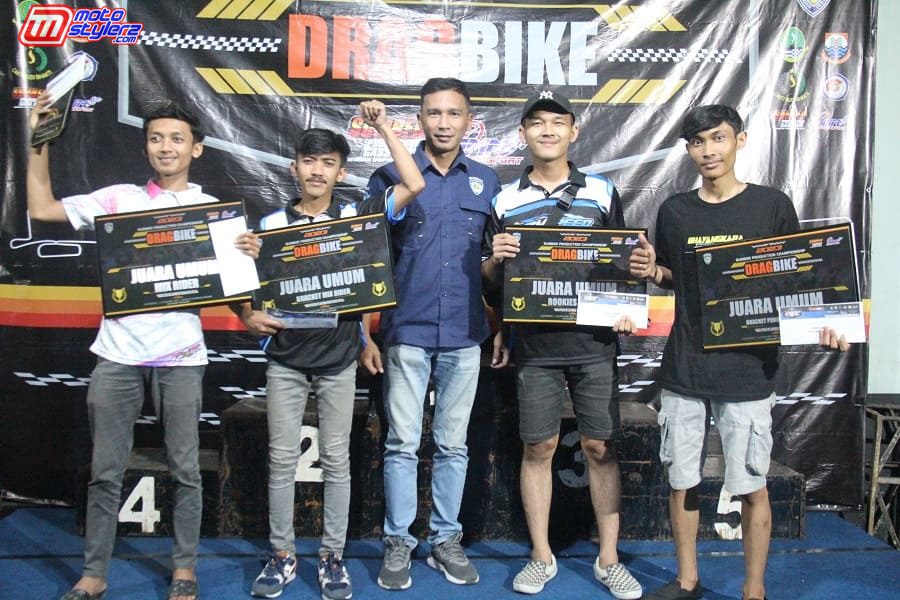 Irvan OC Bersama Juara Umum (Vano Mahendra, Aditya Tegar, Nanda Kancil & Agung P)