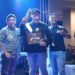 Teguh M Arief (Kiri) Owner TZM Project & Kevin Menghadiahkan TZM Project Silincer tipe Ti-Race 2T Proto Kepada Peraih Titel The King Of Contest