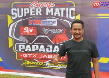 Anton Ucil (Owner Rolling Speed) Bagi Bagi Bonus di Event Matic Grasstrack Cianjur