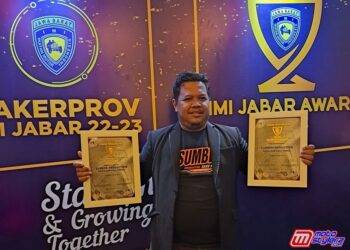 Sandi Dadoo Mewakili Sumber Production Meraih Klub Terbaik Dalam IMI Jabar Award