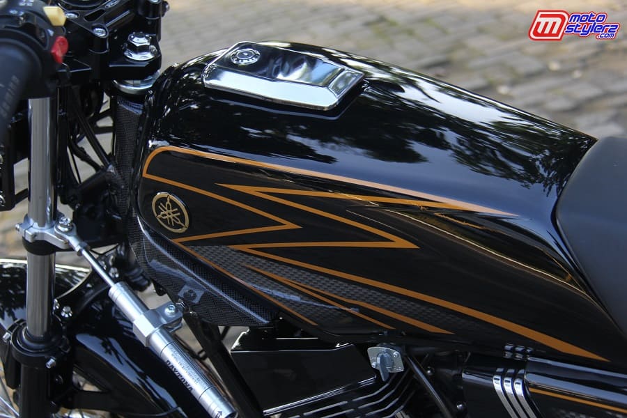 Repaint Black Colour Diasikin Motif Grafis Tribal