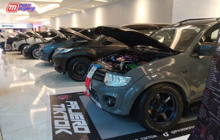 Ratusan Mobil Keren Serukan Ajang EMMA Heat 13 di Kota Palembang