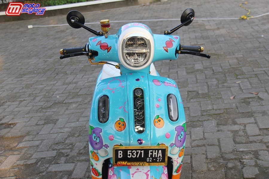 Bodi-Dirangkul Full Airbrush, Diceriakan Tema Bumble Gum