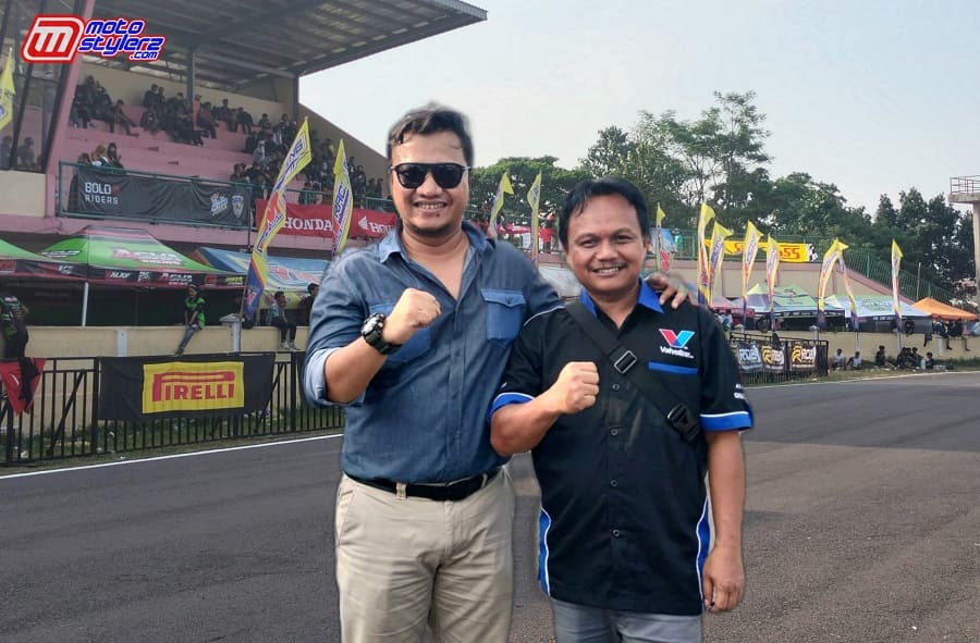 Yodi Rustandi Bersama Daniel Mutaqien Syaifudin (Ketua Pengprov IMI Jabar)