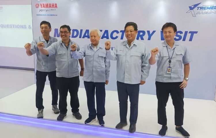 Media Factory Visit 2023 dihadiri Takashi Kimoto (Production Director PT YIMM), Teddy C Yacob (Production Director PT YIMM), Dyonisius Beti (President Director & CEO PT YIMM), Takeshita Naotaka (Vice President Director PT YIMM) & Hiroshi Takeyama (Marketing Director PT YIMM)