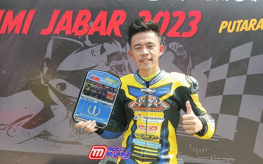 Anggi Gianturi-Tak Terkalahkan di Gelaran YM Matic Race & Kejurda Road Race Jabar (Cimahi)