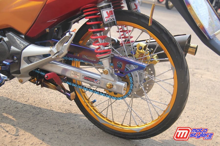 Buritan-Dilengkapi Swingarm SPS, Ajrutannya Comot YSS