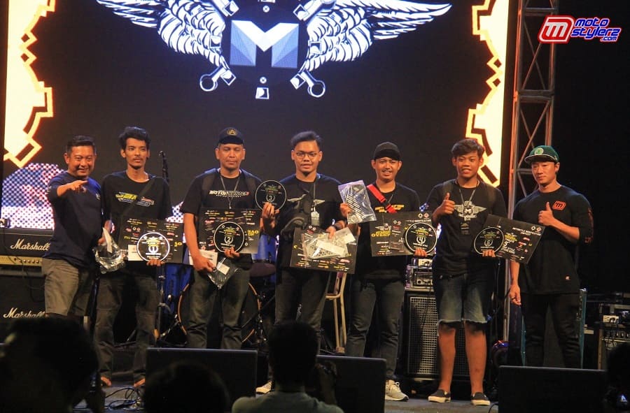 Podium Vario Modifstyle-Diberikan Oleh Teguh M Arief (Owner TZM Project)