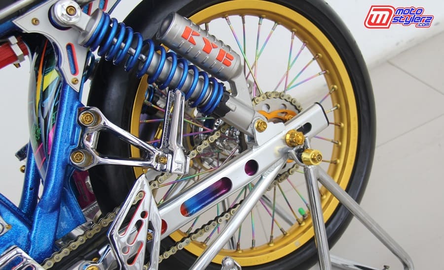 Roda Belakang-Dimachoin Suspensi KYB Juga Swingarm A1Tech