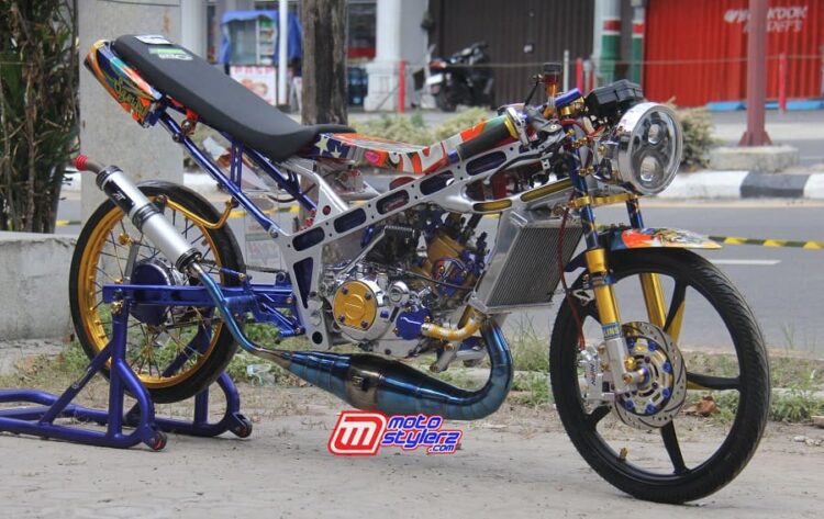 Modif Ninja Racing Look by Bintang Variasi Racing