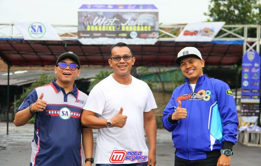 Sumber Agung Rizki (Promotor) Bersama Owner Donuts Racing & Cv Abadi Sejahtera