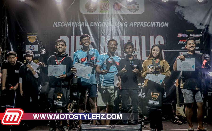 Diton Premium Beri Bonus Untuk Juara Motocontest MEA Unigal Ciamis