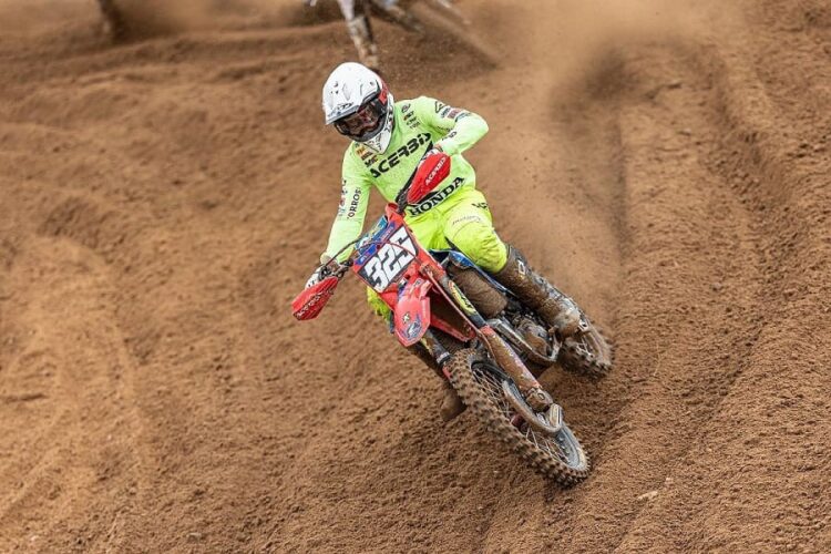 Motivasi Tinggi 2 Crosser Astra Honda Jelang MXGP di Negara Sendiri.