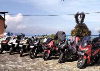 ADV Riders Bandung Gelar Satmori ke Pantai Sayang Heulang Garut