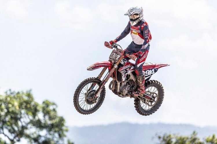 Tampil Terbaik, Crosser Astra Honda Tuntaskan Perjuangan di MXGP Lombok