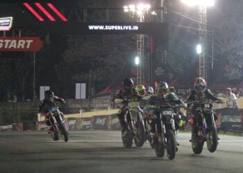 Juara Superchallenge Supermoto Race 2024 Subang