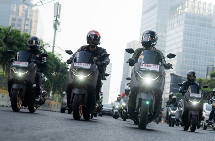 Satmori Komunitas dan Public Figure Tunjukan Eksistensi Bareng NMAX ”Turbo”