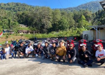 Stylo Club Bandung Gelar Touring ke Pantai Cemara Cianjur