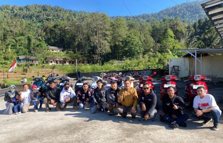Stylo Club Bandung Gelar Touring ke Pantai Cemara Cianjur