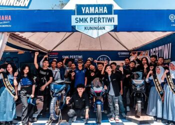 Coaching Clinic Aldi Satya Mahendra di SMK Pertiwi Kuningan