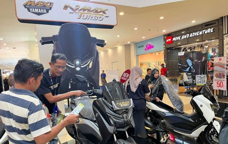 Nmax Turbo Ramaikan Karawang Central Plaza