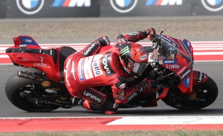Bagnaia Patahkan Perlawanan Pedro Acosta Di Sprint Race MotoGP Jepang