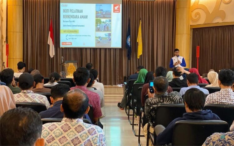 AHM Gelar Seminar “Slow Down, Life Up” Untuk Mahasiswa