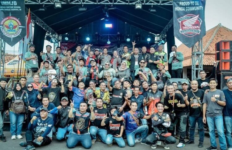 12 Tahun Bersama, HPCI Cirebon Chapter Gelar Rolling City dan Pesta Budaya
