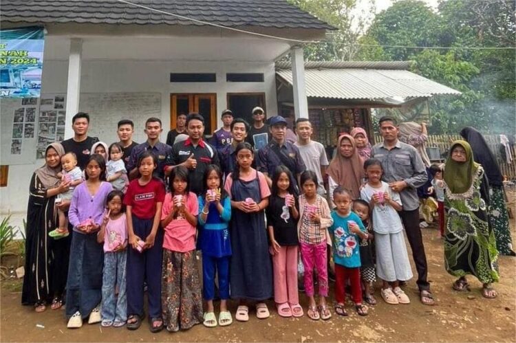 CBR Club Indonesia (CCI) Sukabumi Gelar Bakti Sosial untuk Korban Bencana Alam