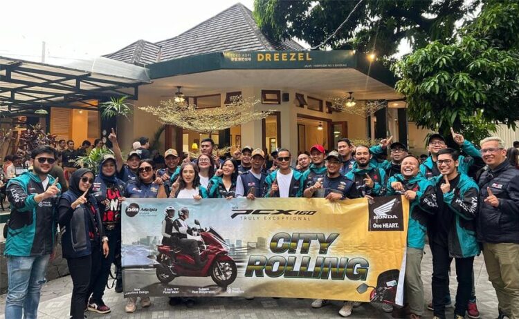 Komunitas Honda PCX Bandung Gelar Community Gathering di Gedung Sate