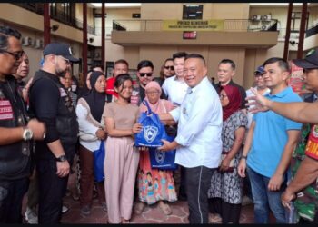 IMI Pusat Bareng IMI DKI & MBI Beri Bantuan Korban Kebakaran Kemayoran