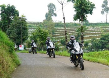 Keselamatan Berkendara Motor di Berbagai Kondisi Cuaca