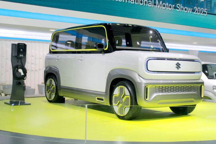 Mobil Listrik Nan Futuristik Suzuki eWX Jadi Primadona